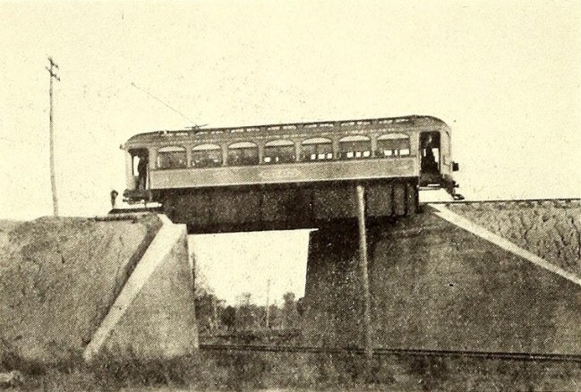 DMTSL train on overpass